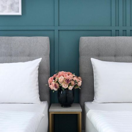Encore Boutique Residence By Dwellfort プラハ エクステリア 写真